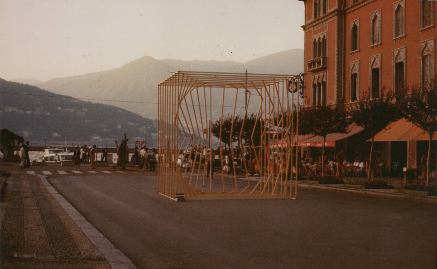 CUBO - Piazza Cavour, Como